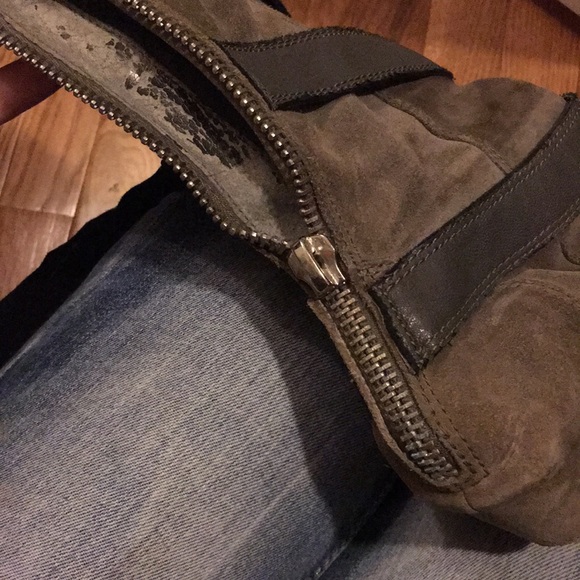 Gray Calin Stuart many wedged buckle boots - Picture 5 of 13